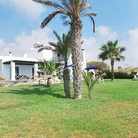 Sea Front Villa, Heated Private Pool, Amazing Location Paphos 323 Villa