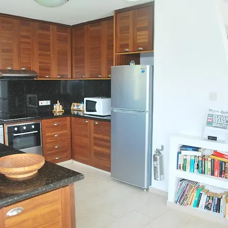 Sea Front Villa, Heated Private Pool, Amazing Location Paphos 323 Villa Kissonerga