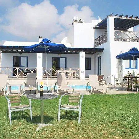 别墅 Sea Front Villa, Heated Private Pool, Amazing Location Paphos 323 基索内加