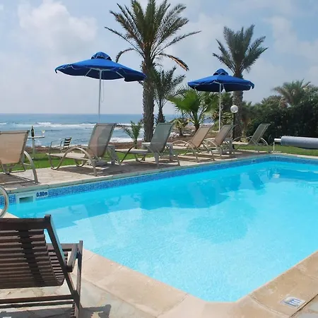 别墅 Sea Front Villa, Heated Private Pool, Amazing Location Paphos 323 基索内加