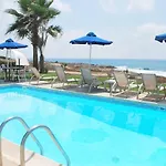 Sea Front Villa, Heated Private Pool, Amazing Location Paphos 323