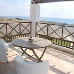 Sea Front Villa, Heated Private Pool, Amazing Location Paphos 323 Villa *