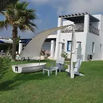 Sea Front Villa, Heated Private Pool, Amazing Location Paphos 323 *