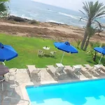 Sea Front Villa, Heated Private Pool, Amazing Location Paphos 323 Villa *