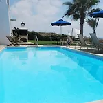 Sea Front Villa, Heated Private Pool, Amazing Location Paphos 323 * Kissonerga