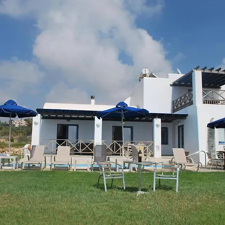 Sea Front Villa, Heated Private Pool, Amazing Location Paphos 323 *