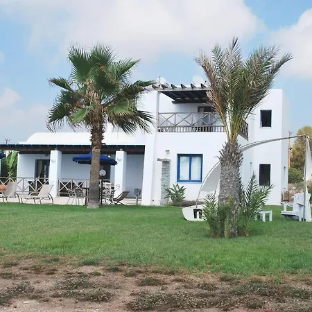 Sea Front Villa, Heated Private Pool, Amazing Location Paphos 323 Kissonerga