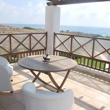 Sea Front Villa, Heated Private Pool, Amazing Location Paphos 323 Villa *