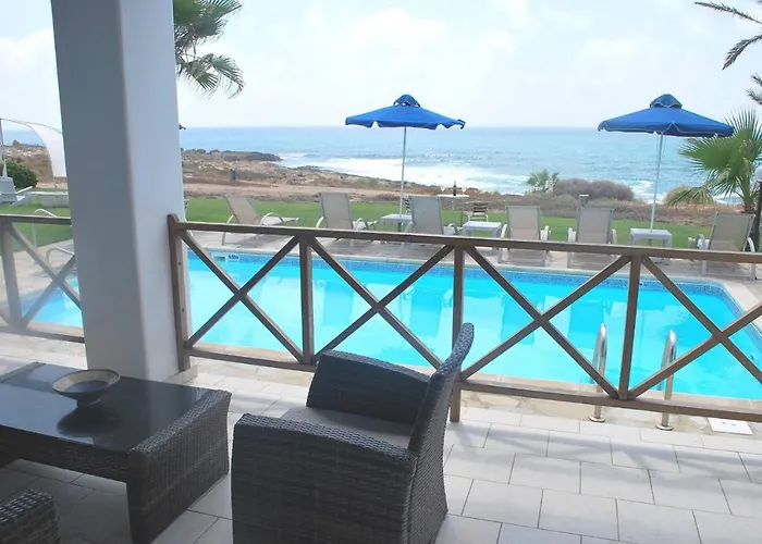 Sea Front Villa, Heated Private Pool, Amazing Location Paphos 323 *