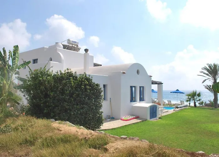 Villa Sea Front Villa, Heated Private Pool, Amazing Location Paphos 323 *