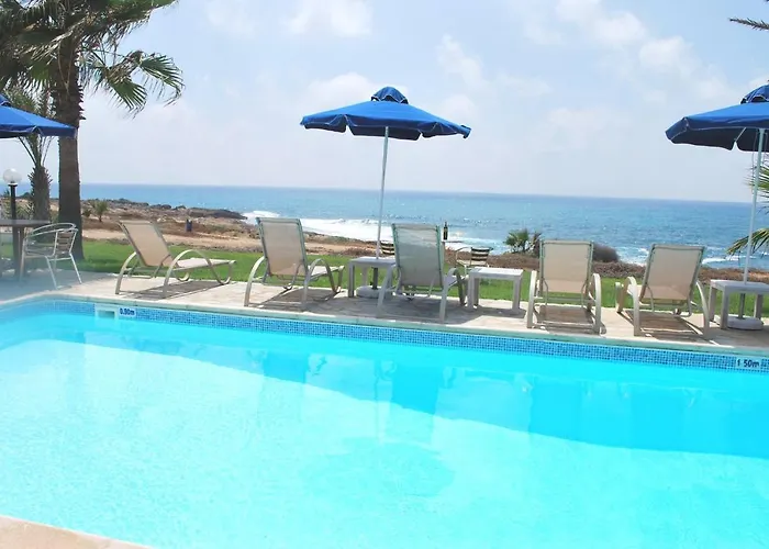 Villa Sea Front Villa, Heated Private Pool, Amazing Location Paphos 323 *