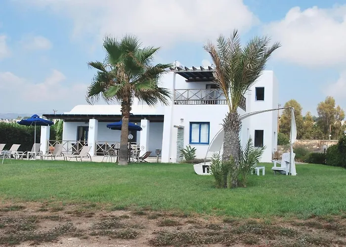 Sea Front Villa, Heated Private Pool, Amazing Location Paphos 323 Kissonerga