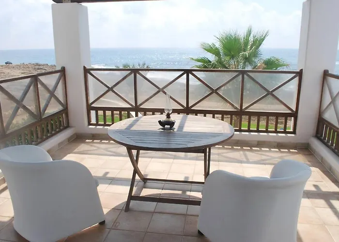 Sea Front Villa, Heated Private Pool, Amazing Location Paphos 323 Villa Kissonerga