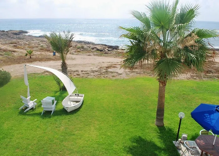 Villa Sea Front Villa, Heated Private Pool, Amazing Location Paphos 323