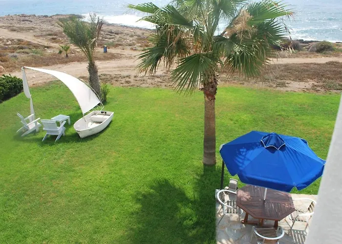 Villa Sea Front Villa, Heated Private Pool, Amazing Location Paphos 323